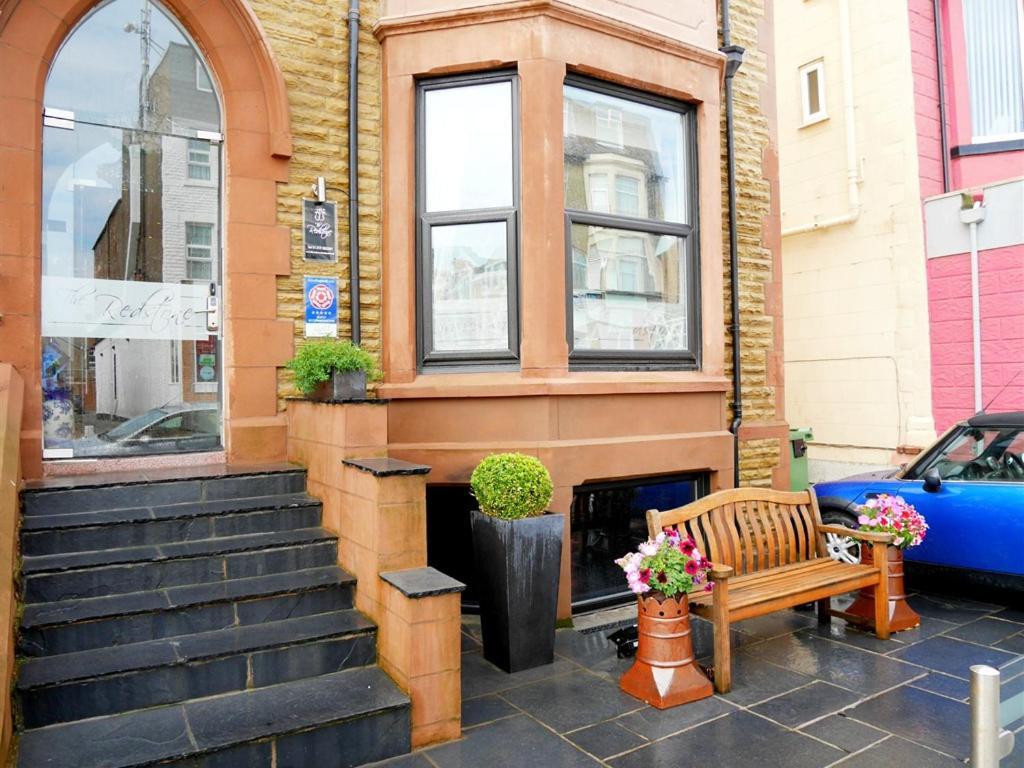 The Redstone Guesthouse Blackpool Exterior photo